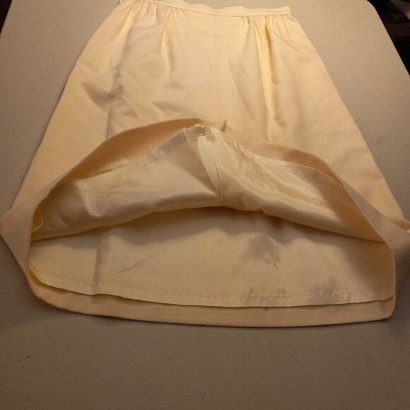 Petite Pendleton Cream colored Skirt - Picture 4 of 5
